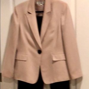 Tan Tahari Blaze-r Classic style